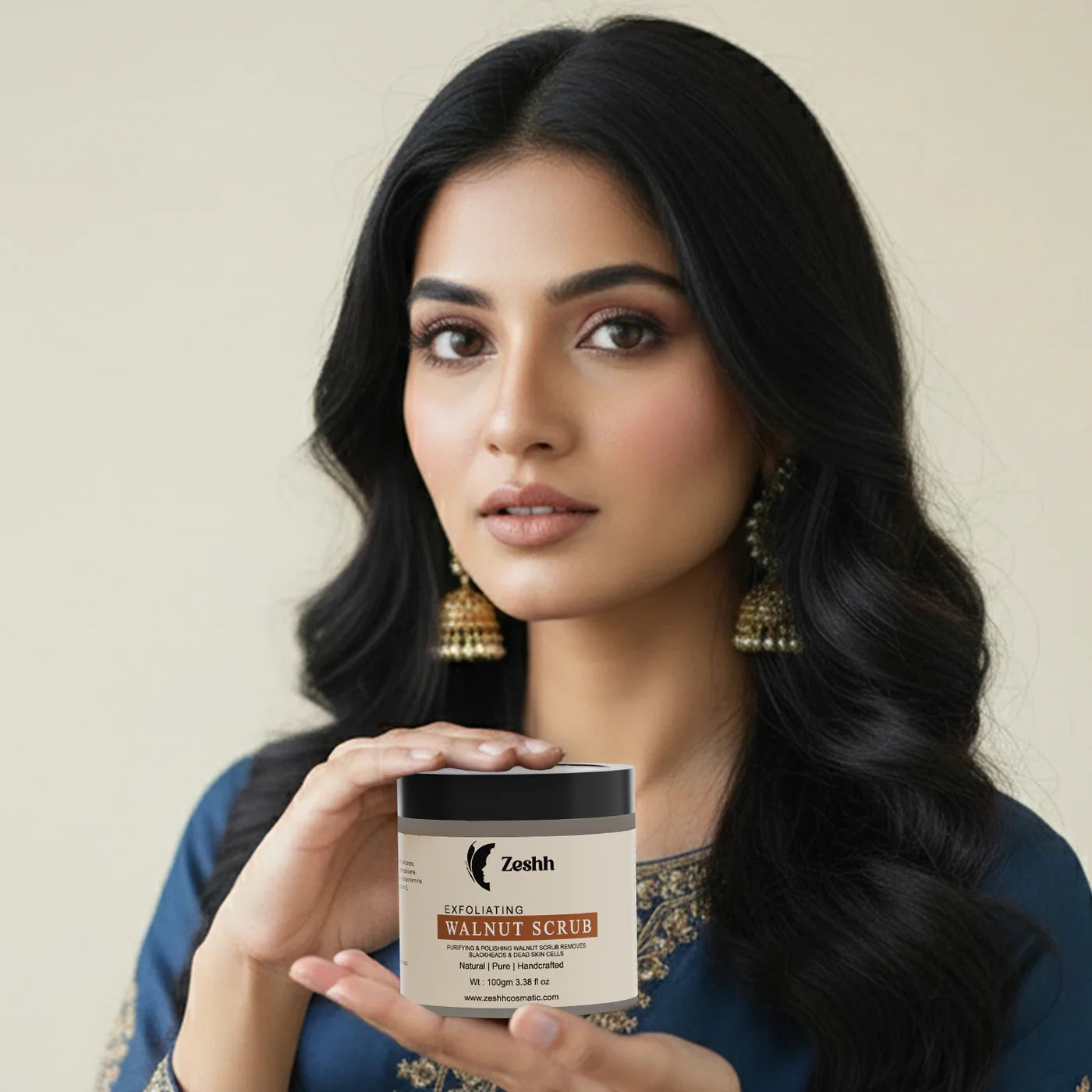 Zeshh Exfoliating Walnut Scrub (100gm)